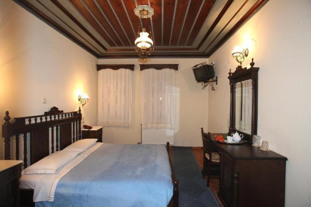 Hotel Δρακολιμνη à Tsepelovo Extérieur photo